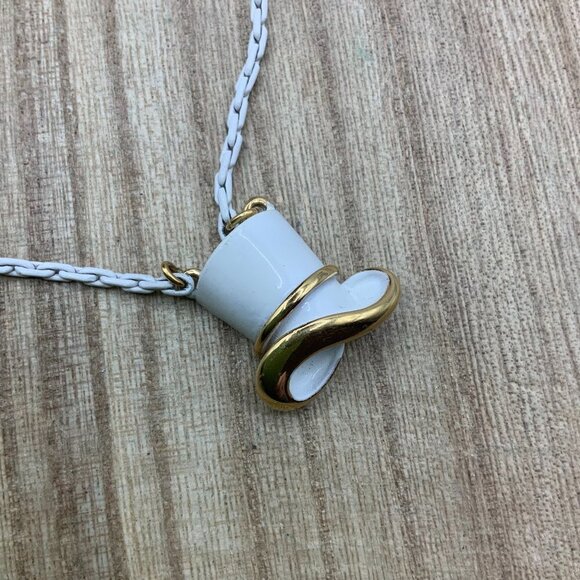 Monet Vintage Top Hat White Enamel Gold Tone Necklace - Picture 1 of 8